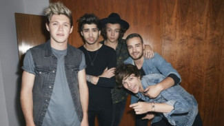 5 Lagu Galau One Direction, Wajib Banget Masuk Playlist!