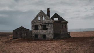 10 Rumah Berhantu di UK, Kesan Angker di Balik Kemewahan