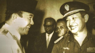 Ternyata Begini Cara Soeharto Meyakinkan Soekarno Agar Dapat Percaya Kepadanya