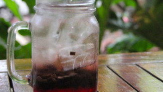 Es Cincau Hitam Segar Tanpa Santan: Menu Buka Puasa Anti Ribet dan Bikin Nagih!