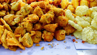 Lezat tapi Berisiko! Ini Bahaya Berbuka Puasa dengan Gorengan dan Mie yang Perlu Anda Tahu!