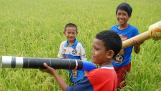Tradisi Petasan Ramadan, Antara Euforia dan Kekhawatiran Warga