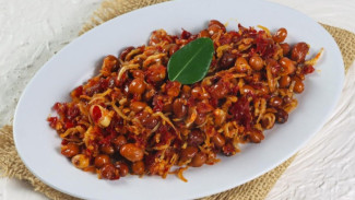 Teri Kacang Pedas Manis: Lauk Praktis dan Awet untuk Ramadhan