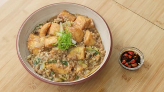 Gurih dan Lembut! Resep Sapo Tahu Ayam Cincang ala Devina Hermawan