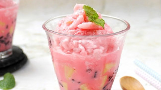 Es Doger Homemade: Takjil Segar dan Manis untuk Buka Puasa