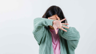 9 Cara Ampuh Mengatasi Perasaan Negatif dan Bangkit Lebih Kuat