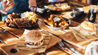 Waspada! Inilah Makanan yang Dapat Meningkatkan Kolesterol Anda