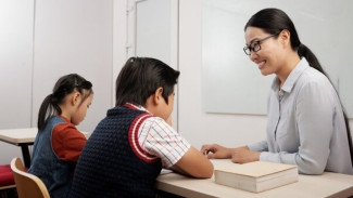 5 Rahasia Menjadi Guru Profesional: Tantangan yang Harus Dihadapi dan Solusinya!