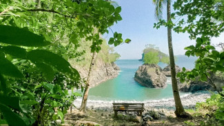 10 Rekomendasi Pantai di Trenggalek yang Jarang Diketahui, Ada yang Mirip Raja Ampat!