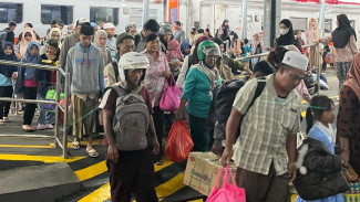 Arus Balik Lebaran 2025, 117 Ribu Penumpang Naik Kereta dari Daop 9 Jember
