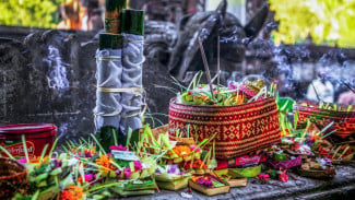 Eksploitasi Ekonomi melalui Kepercayaan Spiritual