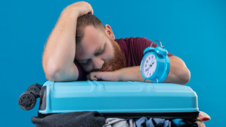 Agar Perjalananmu Tidak Terganggu, Pakai Cara Ini Untuk Atasi Jet Lag