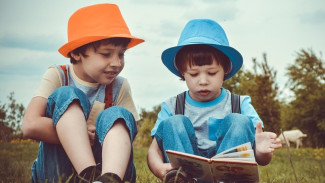 Cara Melatih Anak Supaya Gemar Membaca Buku