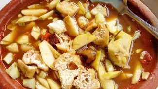 Sensasi Segar-Gurih Rujak Kelang, Kuliner Pesisir Banyuwangi yang Bisa Kamu Buat di Rumah
