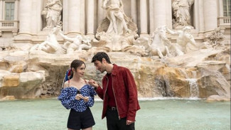Top 5 Series Netflix yang Bisa Hibur Kamu Dikala Putus Cinta
