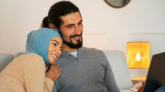 Suami Hebat, Bikin Istri Bahagia dengan Cara Sederhana Ini!
