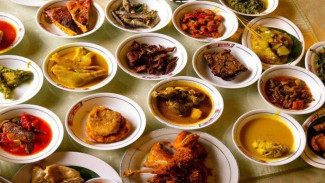 Dua Ikon Kuliner Minangkabau, Bedanya Nasi Padang dan Nasi Kapau, Kamu Lebih Suka yang Mana?