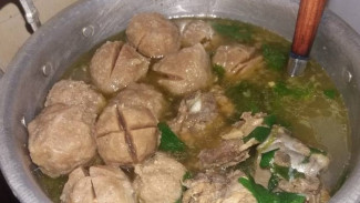 Sensasi Lezat yang Meledak di Mulut, Begini Cara Membuat Bakso Muncrat!