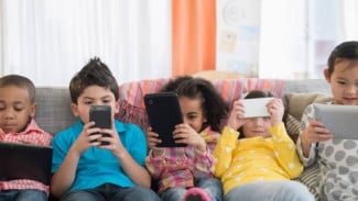 Peran Orang Tua dalam Pengawasan Screen Time Anak Usia Dini