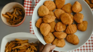 Tanpa Pengawet! Resep Chicken Nugget Crispy ala Chef Devina