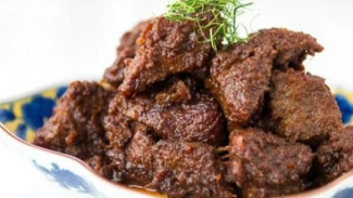 Rendang Hitam, Warisan Rasa Minang untuk Sajian Spesial Idul Adha, Spesial Resep Buat Kamu!
