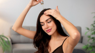 Tips Perawatan untuk Kulit Kepala Cenderung Berminyak, Bye-Bye Rambut Lepek!