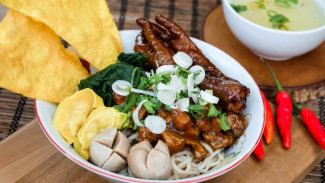 Resep Kuah Mie Ayam Enak dan Simpel, Bisa Jadi Ide Usaha, Buruan Coba