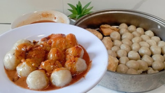 Buat Cilok Bumbu Kacang Yuk! Resep Kenyal dan Gurih Anti Gagal