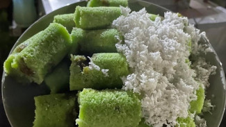 Resep Kue Putu Tanpa Cetakan Bambu, Tetap Lembut dan Wangi Daun Pandan