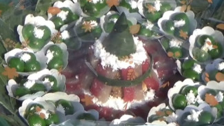 Ratusan Warga Semboro Jember Berebut Tumpeng Klepon dalam Tradisi Grebek, Meriahkan HUT ke-118 Kecamatan