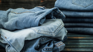 9 Cara Simpel Agar Jeans Favoritmu Tetap Awet Seperti Baru