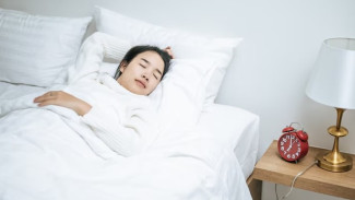 Stop Begadang! Ini 7 Cara Biar Tidurmu Nyenyak dan Bangun Lebih Segar