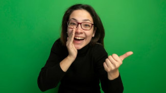 Rahasia Senyum Memikat, Bukan Sekadar Tarik Bibir, Tapi Tarik Hati