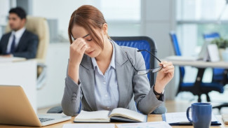 10 Ciri Karakter Orang yang Sebenarnya Sedang Lelah Secara Mental