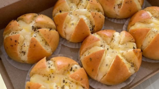 Garlic Cheese Bread Super Lezat dan Mudah Dibuat di Rumah, Rasanya Juara!