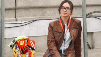 Erika Richardo, Pelukis Mobil Balap Pertama Dari Indonesia