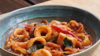 Resep Cumi Saus Padang Ala Restoran, Dijamin Bikin Nambah Nasi
