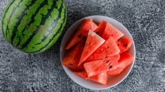 Tips Memilih Semangka, Panduan Lengkap Dapatkan Buah Manis dan segar