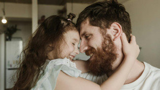 Untuk Para Ayah, 5 Peran Ini Penting Bagi Anak Perempuanmu!
