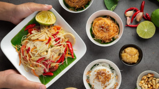 Resep Bikin Som Tam Ala Thailand, Salad Pepaya Hijau yang Segar