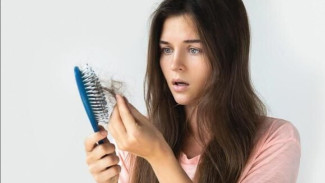 Rambut Rontok? Ini 7 Bahan Alami yang Ampuh Bikin Rambut Kuat dan Nggak Gampang Rontok!