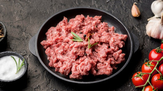 Mengolah Daging Cincang Tanpa Blender atau Chopper? Bisa, Ini Triknya!