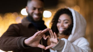 Mengenal 5 Love Languages, Cara Ampuh Membuat Pasangan Merasa Dicintai