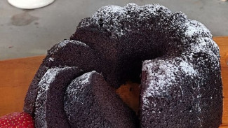 Ketan Hitam Naik Kelas Kreasi Bolu Unik yang Patut Dicoba