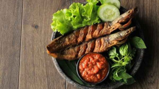 Tips Menggoreng Lele Lurus Sempurna, Kulit Krispi Tanpa Lengket di Wajan