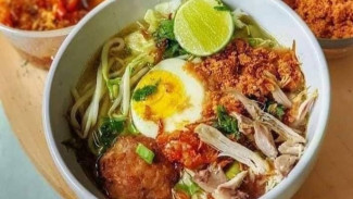 Soto Ayam Lamongan Buat Makan Malam, Simak Resep Dan Cara Pembuatannya