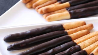 Resep Pocky Stick Homemade yang Rasanya Tidak Kalah Enak