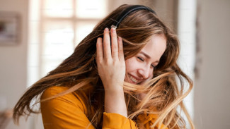 Mengapa Mendengarkan Musik Dapat Mengurangi Stres? Ini Fakta Ilmiah di Baliknya