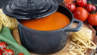 Saus Tomat Kulit Buah Naga Lezat dan Merahnya Membara