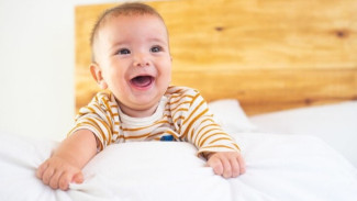7 Cara Cerdas Bikin Si Kecil Tumbuh Hebat & Bahagia Sejak Dini!